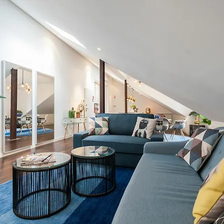 Casa Da Barroca: Spacious A-location Designer Loft Apartment *
